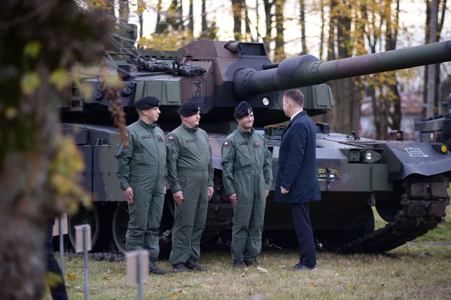 Minister Mariusz Błaszczak podczas ogłoszenia powstania 8.Dywizji. Więcej na kolejnych zdjęciach