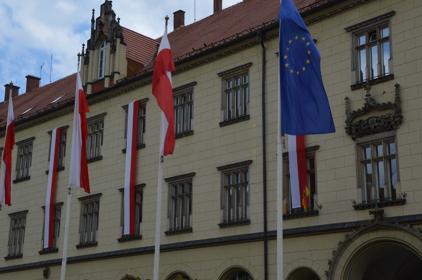 Obchody Dnia Flagi Rzeczypospolitej Polskiej na wrocławskim...