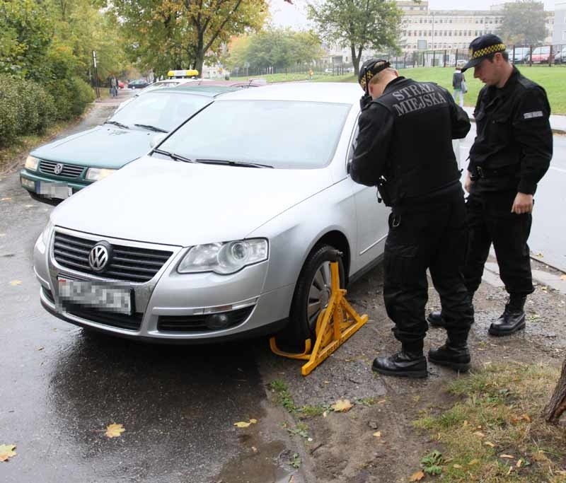 Straż miejska nie pieści się z kierowcami. Funkcjonariusze...