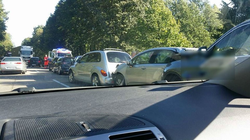 Karambol na S3 w okolicy Miękowa. Zderzyło się 6 aut