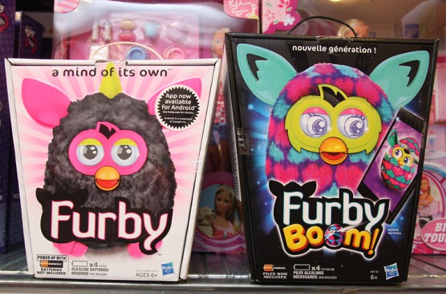 Najmodniejsze zabawki na dzień dziecka (ZDJĘCIA)Furby dzięki zmianom wciąż jest najmodniejszą zabawką.