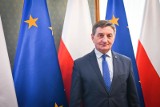 Szef KPRM Marek Kuchciński: Władze UE wykorzystują większość różnych działań, żeby osłabić polski rząd, a docelowo dokonać zmiany władzy