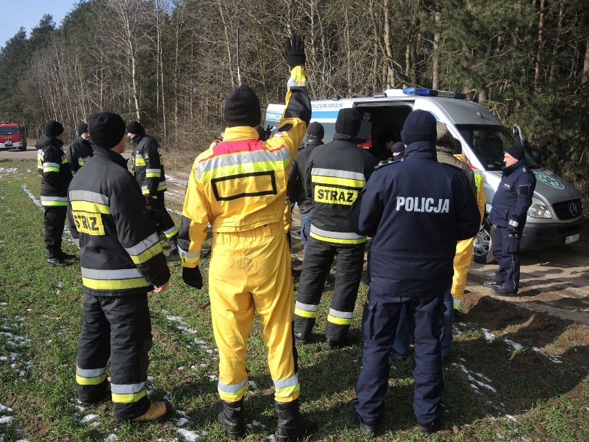 Powiat kolneński. Ćwiczyli poszukiwanie zaginionych w trudnych warunkach (zdjęcia)
