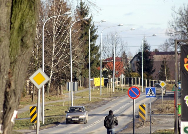 280 tys. zł wydał ratusz na dokończenie oświetlenia Nałęczowskiej. Jednak 42 latarnie prawie od miesiąca nie zostały "odpalone"