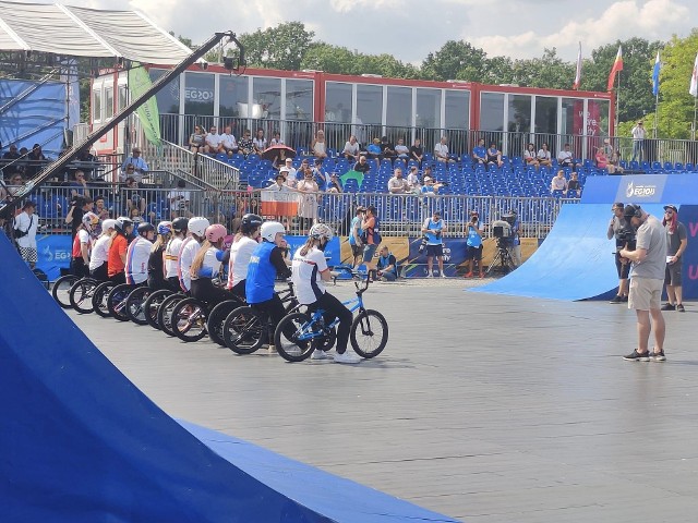 Uczestnicy zawodów BMX Freestyle w Krzeszowicach