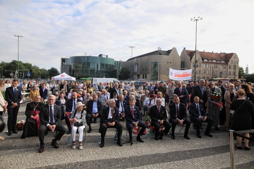 Minęło 66 lat od chwili, gdy na ul. Kochanowskiego padły...