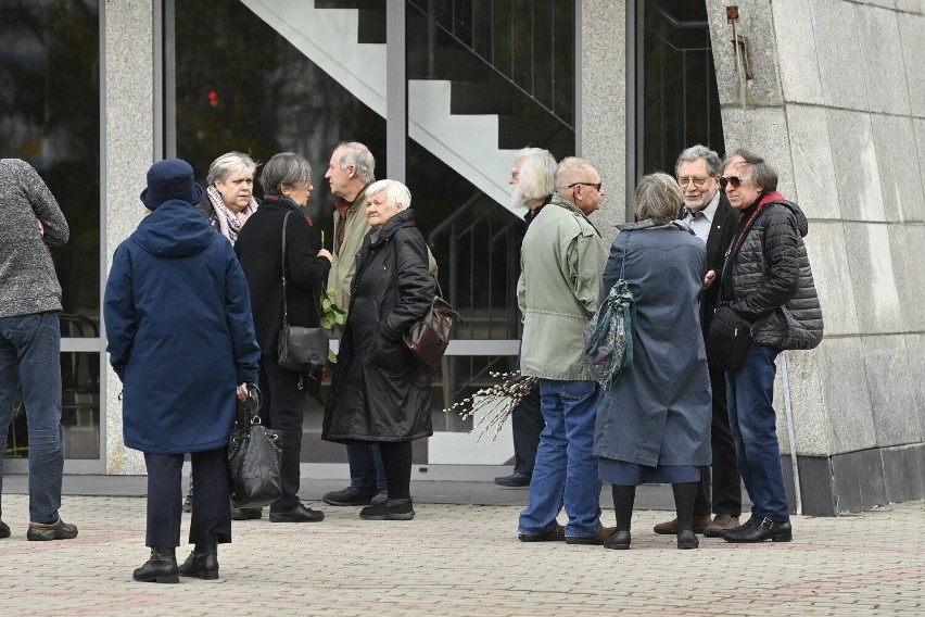 Pogrzeb Janusza Weissa. Rodzina i przyjaciele pożegnali wybitnego dziennikarza