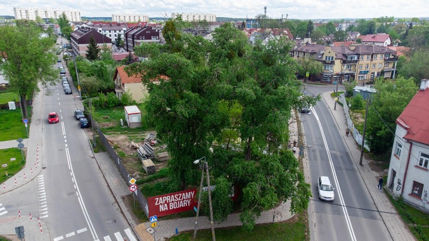 Zbywana przez miasto działka położona jest przy ul....