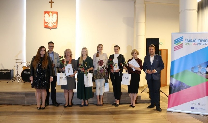 Młodzieżowa Rada Miasta Starachowice przyznała "Złote skarpety". Zobaczcie komu i za co (ZDJĘCIA)