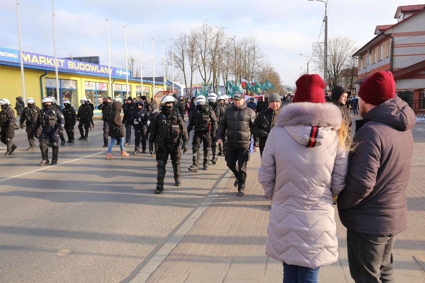 III Marsz Pamięci Żołnierzy Wyklętych w Hajnówce 2018. Policja użyła siły (zdjęcia, wideo)