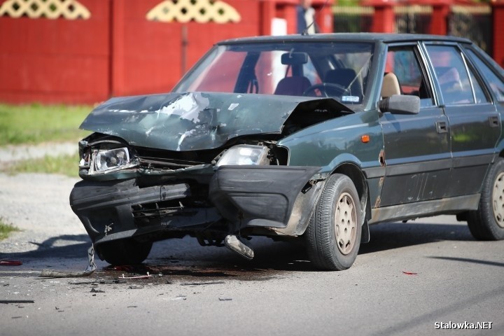 Wypadek w Pysznicy. Jedna osoba została ranna w zderzeniu dwóch aut [ZDJĘCIA]