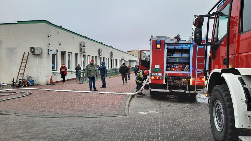 Pożar w urzędzie pracy w Radomsku. Pracownicy ewakuowani, 20...