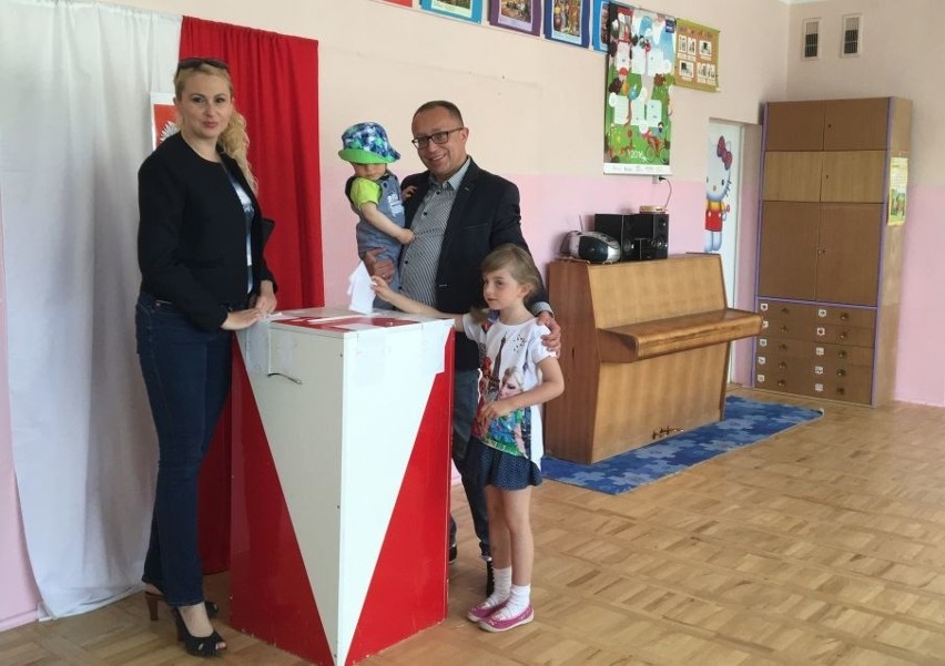 Znani politycy wzięli udział w referendum w sprawie...