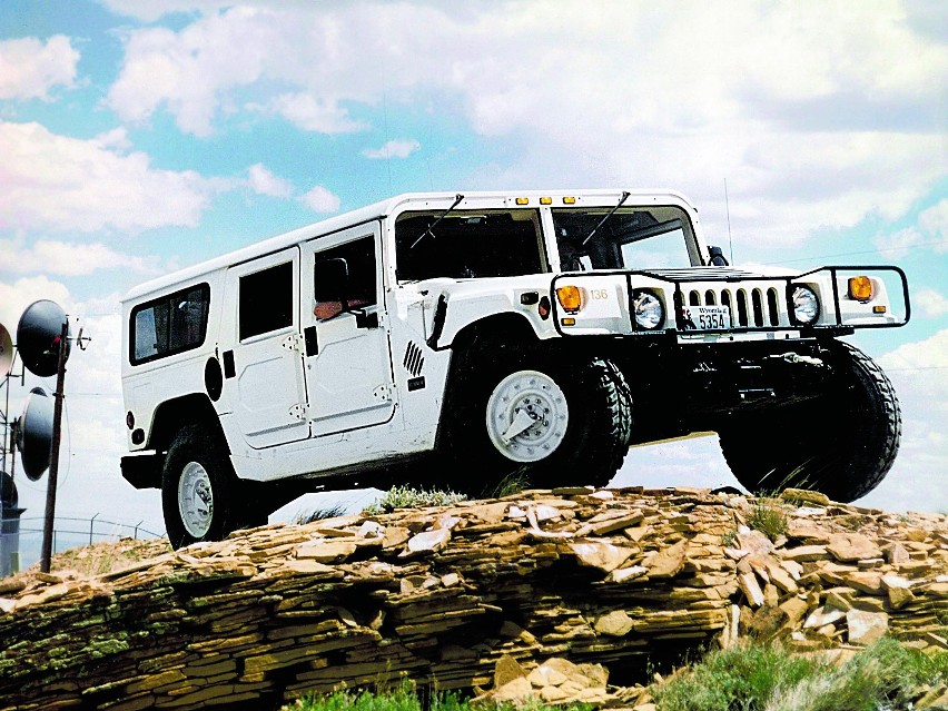 Hummer H1...