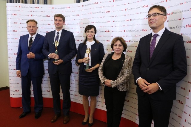 Andrzej Lepich (drugi z lewej) został nagrodzony jako kanclerz Loży Opolskiej BCC.