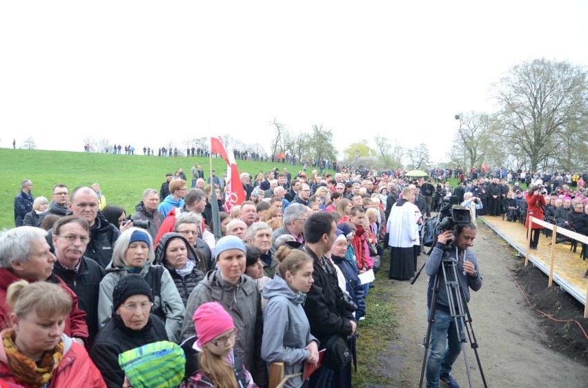 Rocznica chrztu Polski: Uroczystości na Ostrowie Lednickim