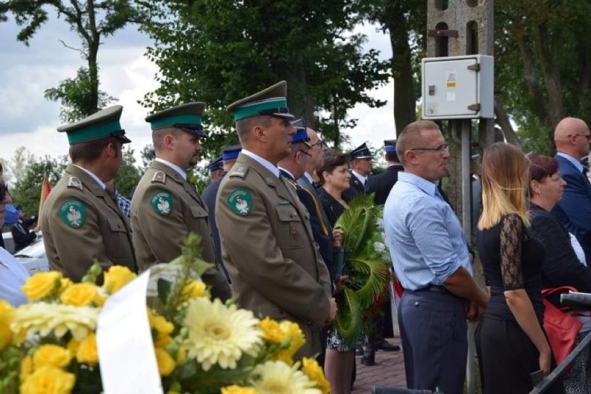 Sztutowo. Wzruszające pożegnanie wójta Stanisława Kochanowskiego [ZDJĘCIA]