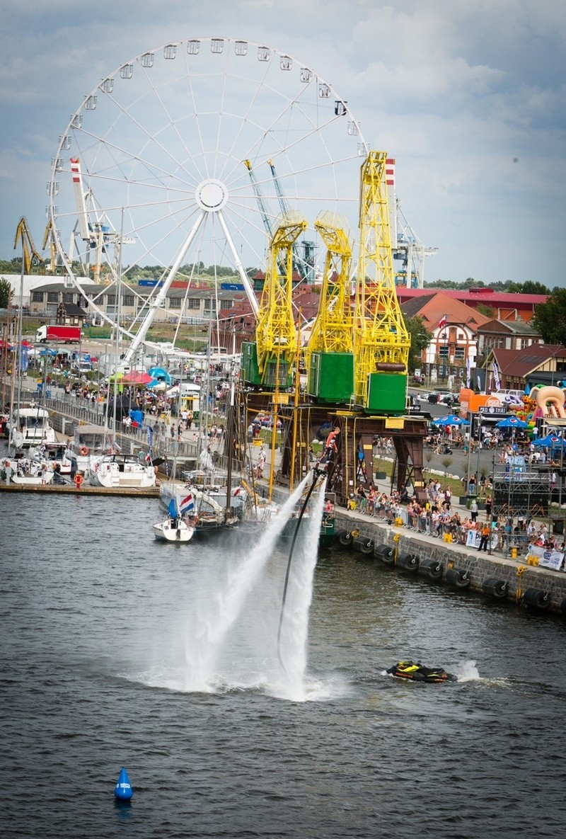 Water Show 2019. Wydarzenie po raz kolejny w Szczecinie zachwyciło widzów [ZDJĘCIA, WIDEO]