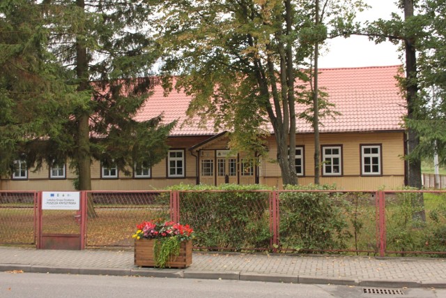 Obecnie w budynku tzw. sołtysówki mieści się LGD Puszcza Knyszyńska. W przyszłości mogą tu być organizacje pozarządowe.