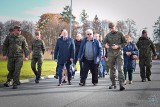 Żołnierze 10. Świętokrzyskiej Brygady Obrony Terytorialnej spotkali się z pracodawcami w Sandomierzu. Zacieśniali współpracę. Zobacz zdjęcia