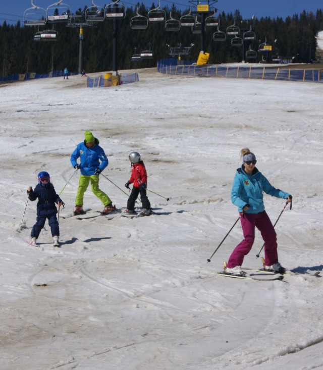 Stacja narciarska na Polanie Szymoszkowej zostanie zamknięta w niedzielę wieczorem. Do tego czasu można tam szusować