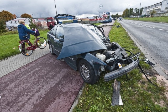 Kierowca BMW wymusił pierwszeństwo.