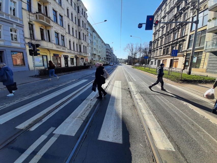 Okoliczni mieszkańcy przekonują, że już w listopadzie 2020...