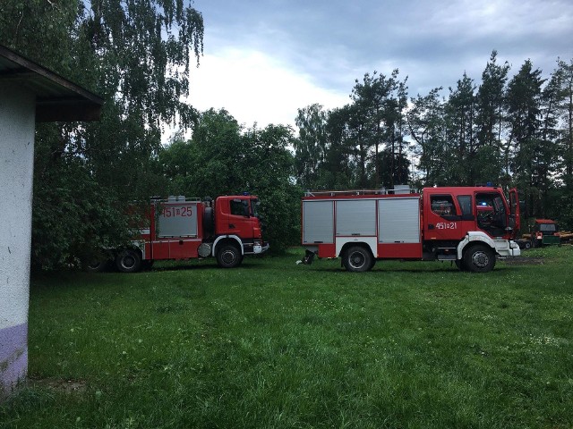 W czwartek, o godz. 12.40, strażacy z OSP Knyszyn otrzymali informację o pożarze budynku gospodarczego w miejscowości Kalinówka Kościelna.
