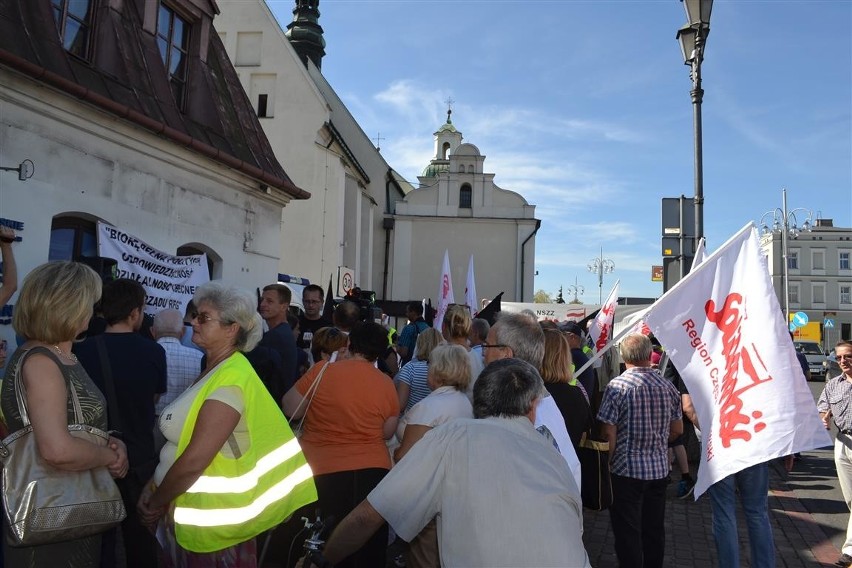 Strajk w "Amicusie". Głodówka zawieszona, ale okupacja już...