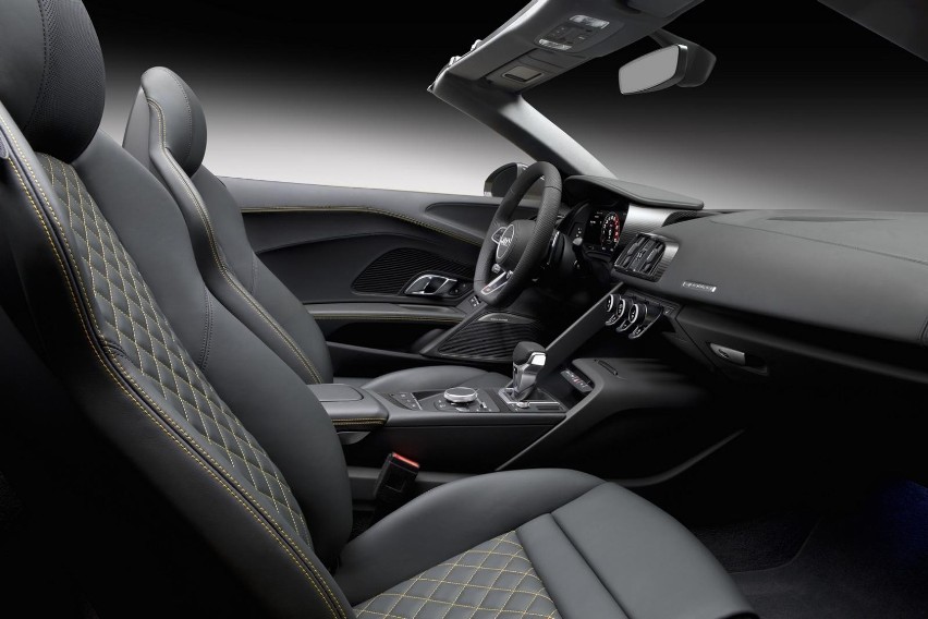 Audi R8 Spyder V10...