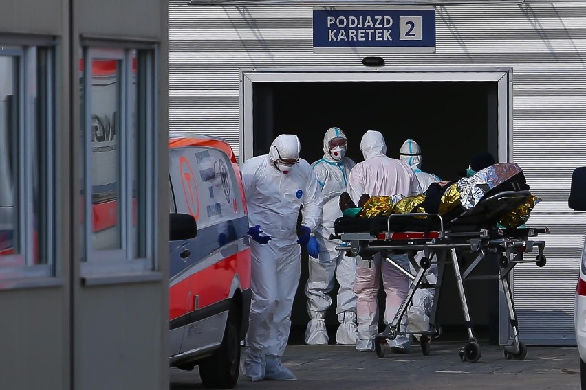 Sytuacja pandemiczna w Polsce błyskawicznie się pogarsza....
