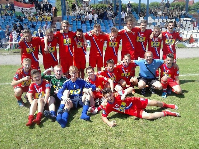Gimnazjum numer 12 ze Skarżyska-Kamiennej, czyli turniejowa Rosja zostało mistrzem tegorocznej edycji MiniEuro 2016.