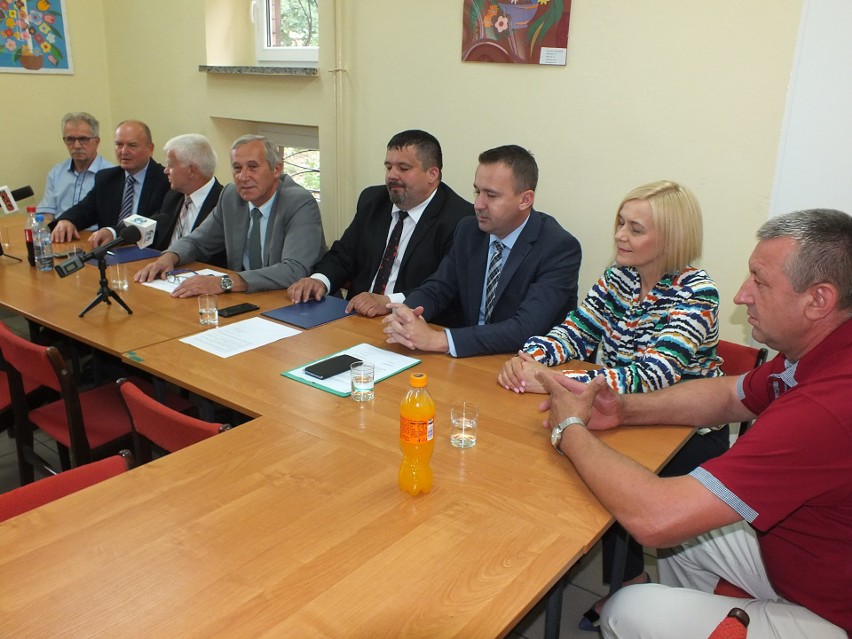 Koalicja partii Porozumienie i klubu Razem dla Mieszkańców w Radzie Powiatu Starachowickiego na wybory samorządowe