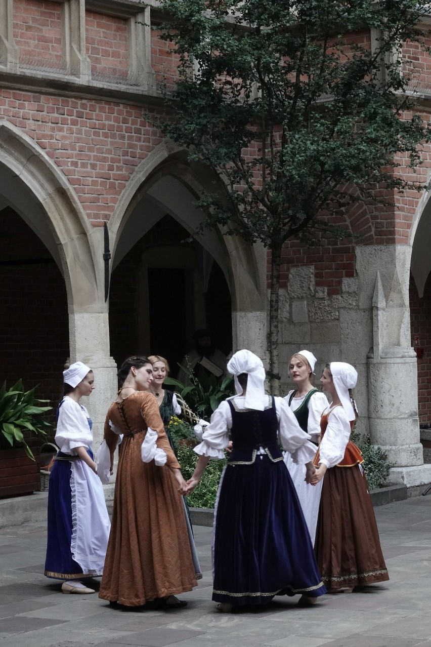 Kraków. Festiwal Tańców Dworskich Cracovia Danza. Urzekające wszechświaty sprzed stuleci w Collegium Maius [ZDJĘCIA]