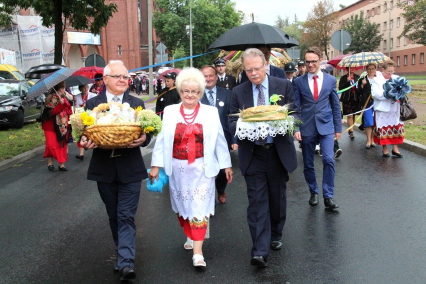 Miejskie dożynki odbywają się w niedzielę w Dąbrowie...