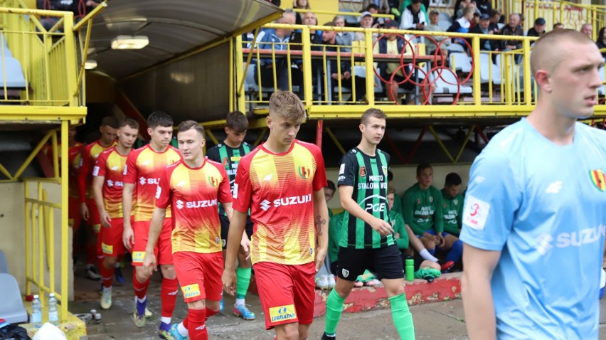 Bardzo dobry mecz Korony II Kielce i wygrana ze Stalą Stalowa Wola 5:3 w trzeciej lidze. Dwie bramki Mateusza Sowińskiego