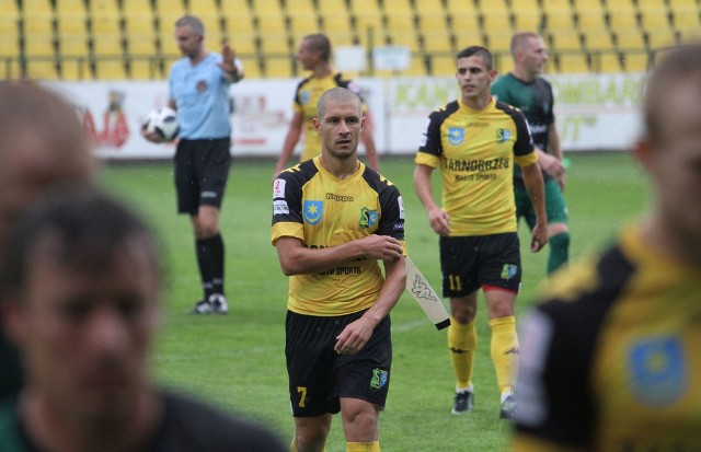 Piłkarze Siarki Tarnobrzeg w 19 kolejce drugiej ligi w sobotę o godzinie 13 zagrają na własnym boisku z GKS Bełchatów.