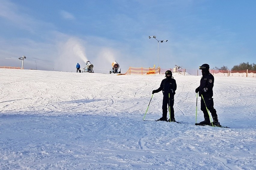 Policjanci z Łomży na stoki narciarski w Rybnie. Będą czuwać...