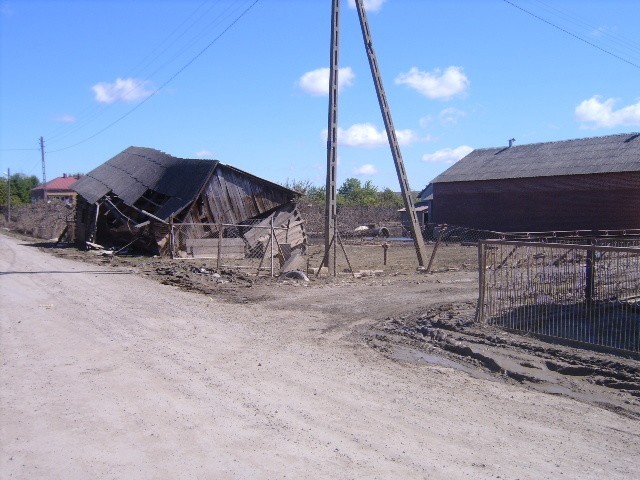 Ostrów pomaga powodzianom. Do gminy Wilków trafił blisko dwutonowy transport paczek