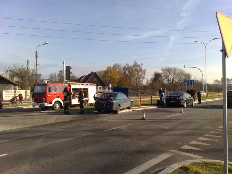 Wypadek przez wymuszenie pierwszenstwa przejazdu...