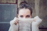 Jesienne stylizacje – znajdź idealny sweter dla siebie 