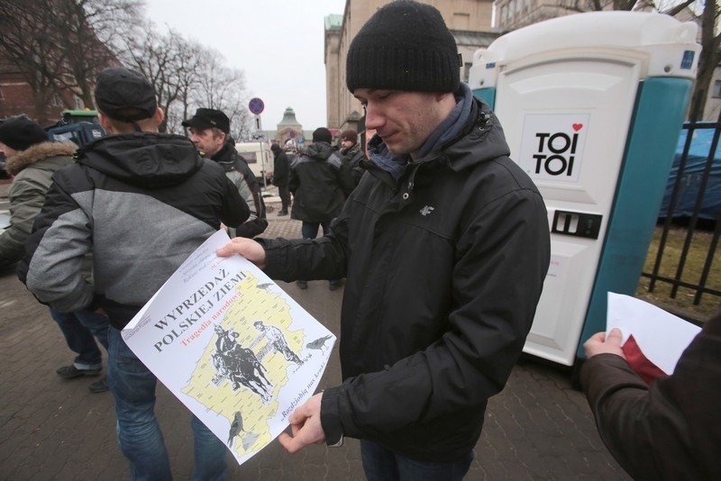 Protest rolników na drodze krajowej nr 10