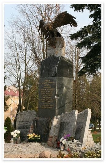 Pomnik Fundacji Pamiętamy w Wysokiem Mazowieckim