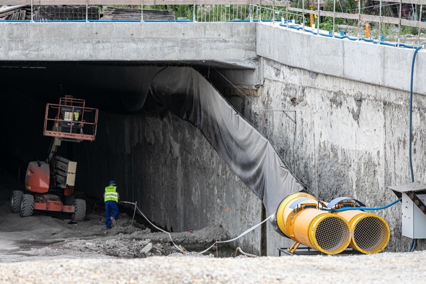 Kraków. Trasa Łagiewnicka: Trwa budowa tuneli [ZDJĘCIA]