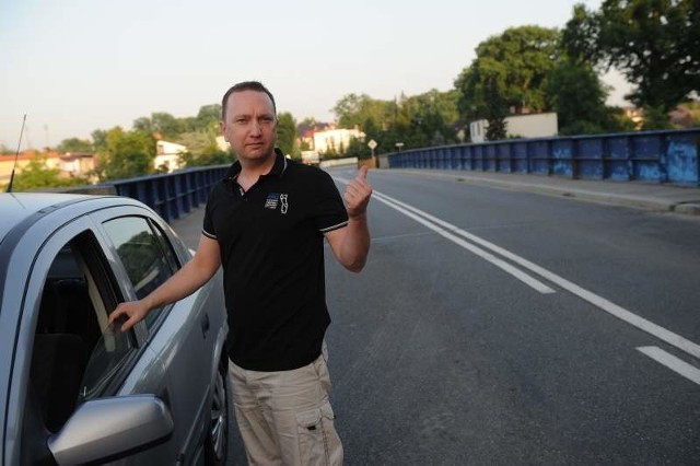 Tomasz Skoczeń, mieszkaniec Sławięcic: - Kompletnie mi ten remont nie pasuje.Będę musiał jeździć objazdem przez Ujazd do pracy, codziennie będę nadrabiał po kilka kilometrów.
