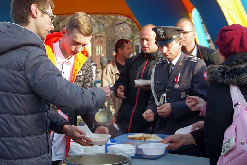 Święto Niepodległości w Tarnobrzegu. Odsłonięto pomnik Józefa Piłsudskiego [ZDJĘCIA]