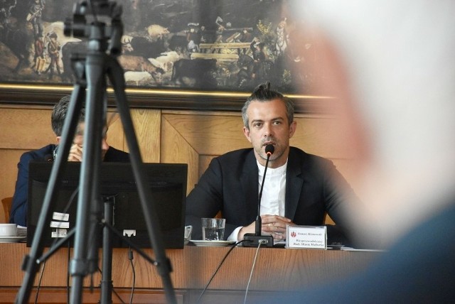 Tomasz Klonowski podkreśla, że w Malborku nie jest osobą anonimową, a przez blisko 10 ostatnich lat zasiada w Radzie Miasta.