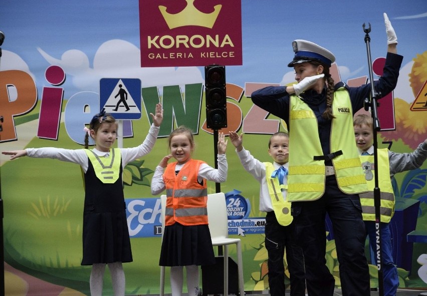 Policjanci, strażacy i… Chichodinek, czyli "Pierwszaki" w galerii Korona  