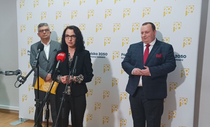 Szymon Hołownia w Radomiu. Lider Polski 2050 przedstawił potencjalnych kandydatów do parlamentu z okręgu radomskiego