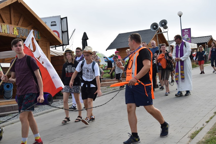 Wspólnota Śródmiejska wyruszyła z Podzamcza do Częstochowy